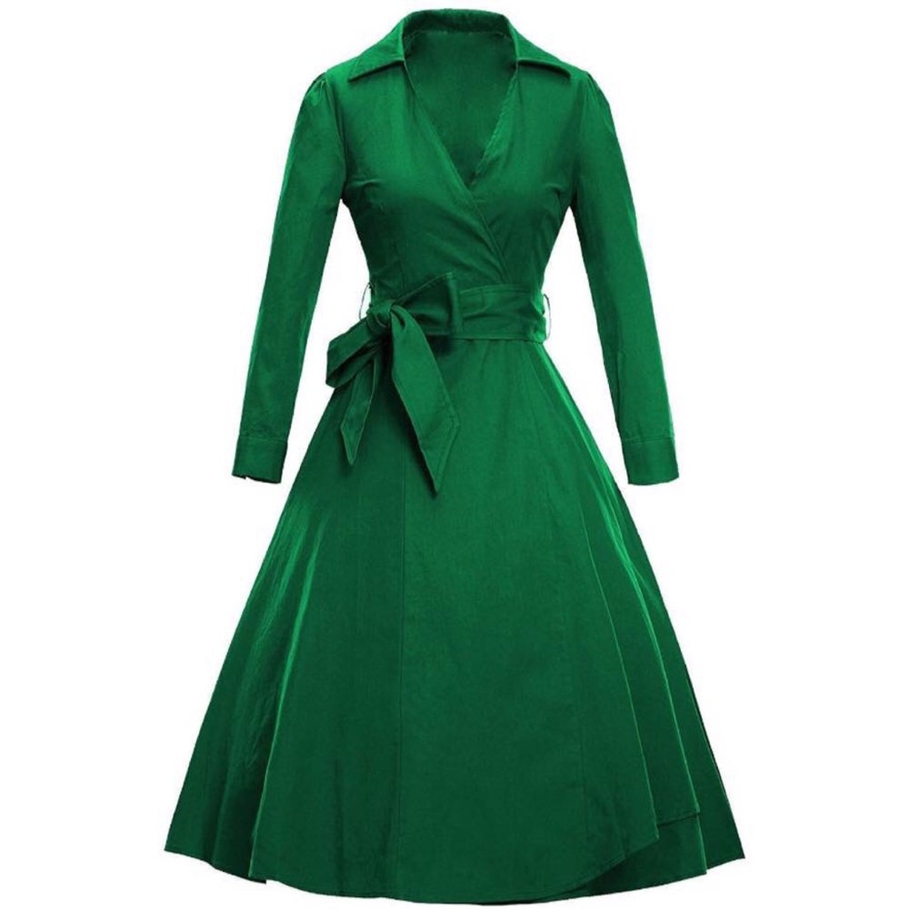 Green retro wrap dress